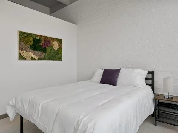 2125 Superior Ave E, Cleveland, OH