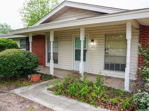 4th image of 126 Meadow Trail Dr