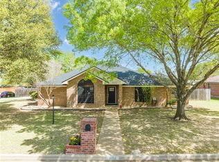 1100 Dendron Dr, Hewitt, TX 76643