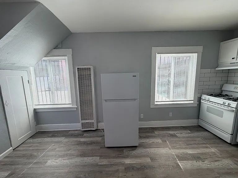 1128 Raymond Ave #12A — Photo 6