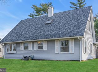 130 Pheasant Ln, Willingboro, NJ 08046