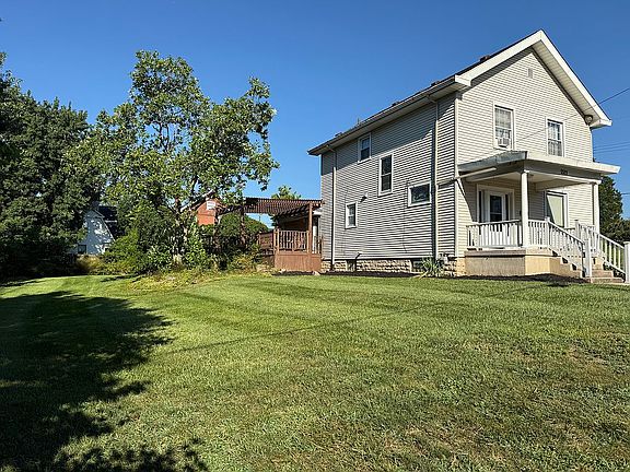 3rd image of 3521 Myrtle Ave