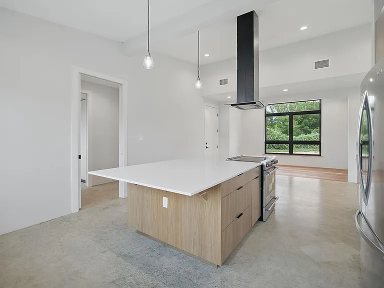 1800 Man O War Dr — Photo 19