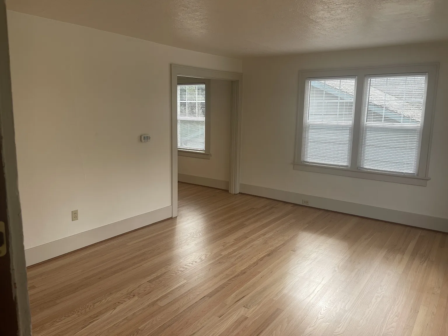934 Northeast 5th Avenue - 2 — Photo 2