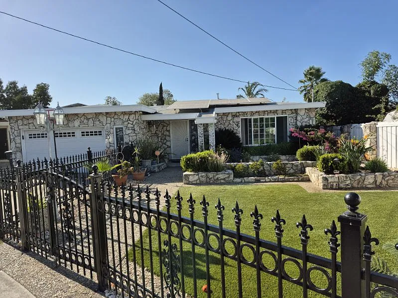 22 Coronado Ct