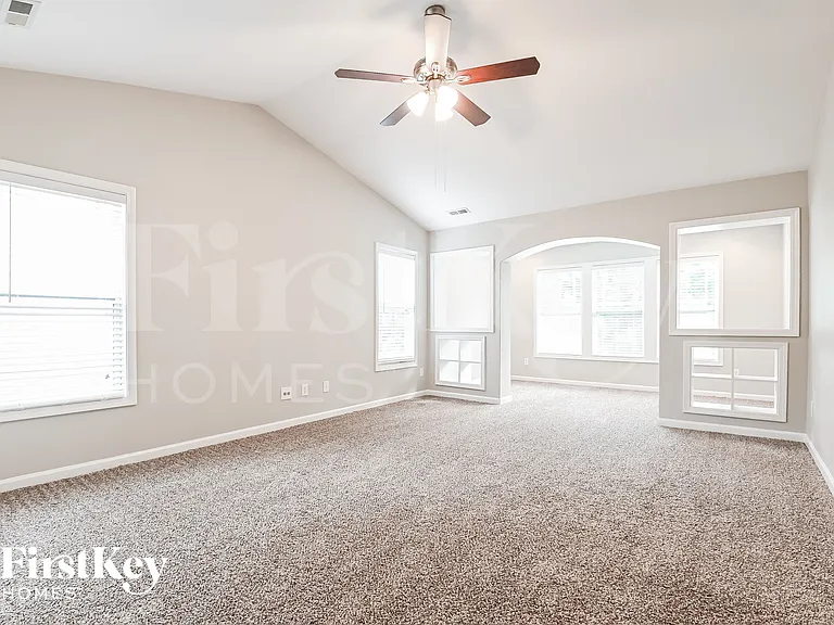 1020 Bridlemine Dr — Photo 6