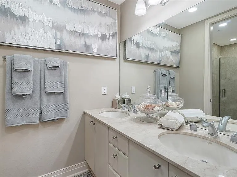 235 Cocoanut Ave #106B — Photo 21