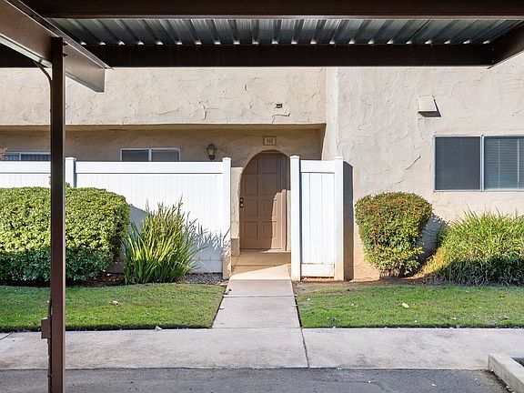 5th image of 1250 E Shaw Avenue #146