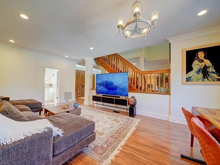 1377 Knoll Rd #B — Photo 22