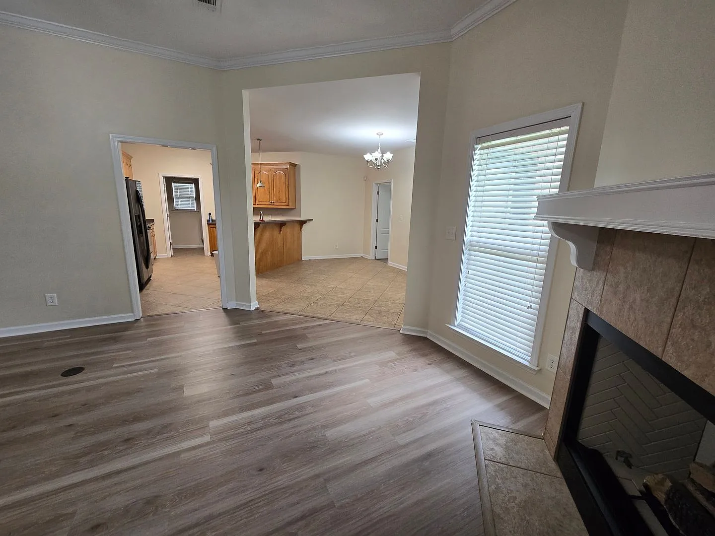 Charming & Modern 4-Bedroom Home in Daniel Pratt School Zone! — Photo 4