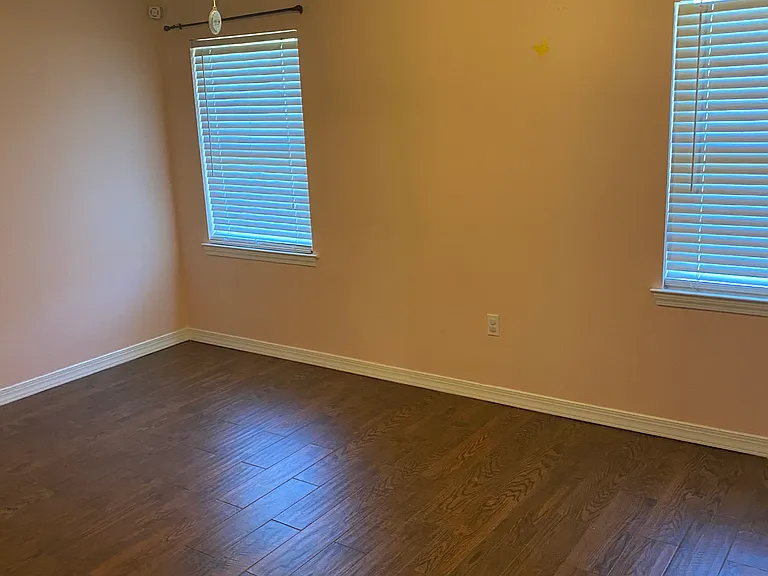 2418 Headwaters Dr — Photo 23