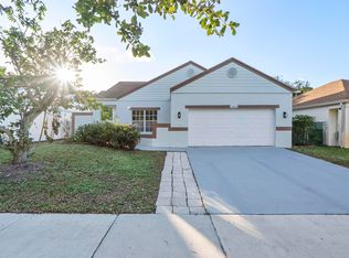 Honeywoods, Pembroke Pines, FL 33025