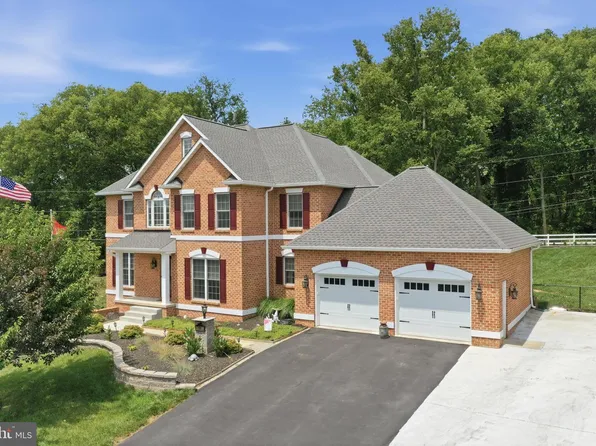 10738 Apple Tree Ln, Williamsport, MD 21795