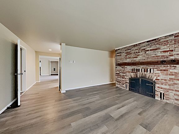5th image of 21806 52nd Ave W