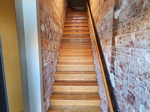 2nd image of 1624 Cuming St #901