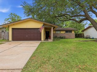 920 Carolina Dr, Bridge City, TX 77611