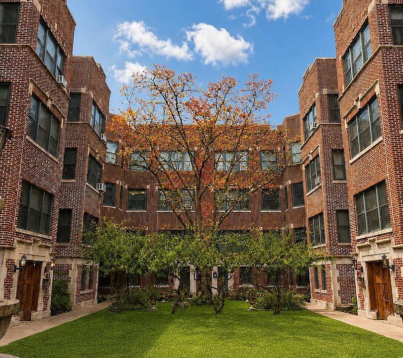1st image of 5551 S Kimbark Ave APT 17