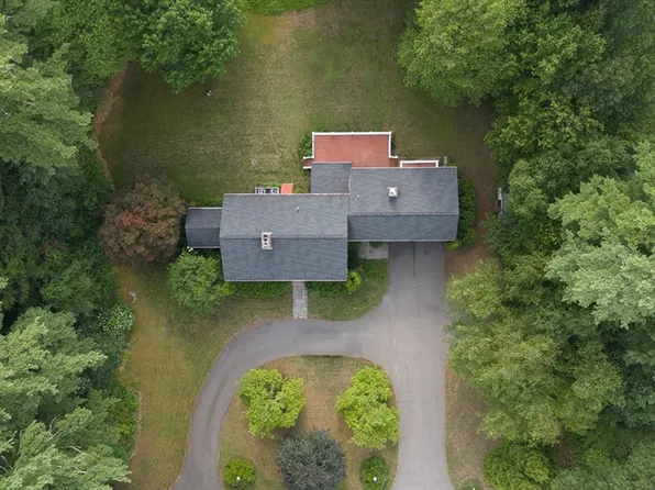 131 Montvale Rd, Weston, MA 02493