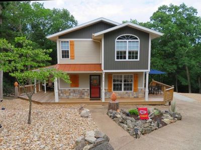 718 Kays Point Rd, Lake Ozark, MO, 65049