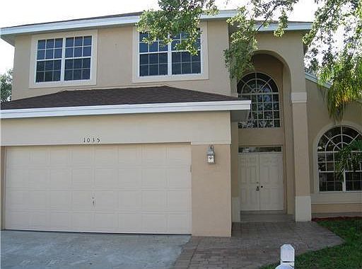 1st image of 1035 Fairfax Cir W