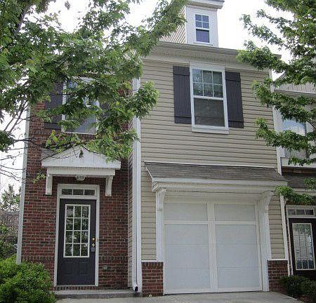 http://www.propertyboss.net/CustomerImages/EXCALIBR_92531/media/Properties/3177%20Creston%20Park%20-%20G1007%20(23DE)\/zsmall_IMG_0872.JPG