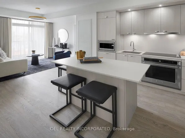 858 Dupont St #327, Toronto, ON M6G 0C1