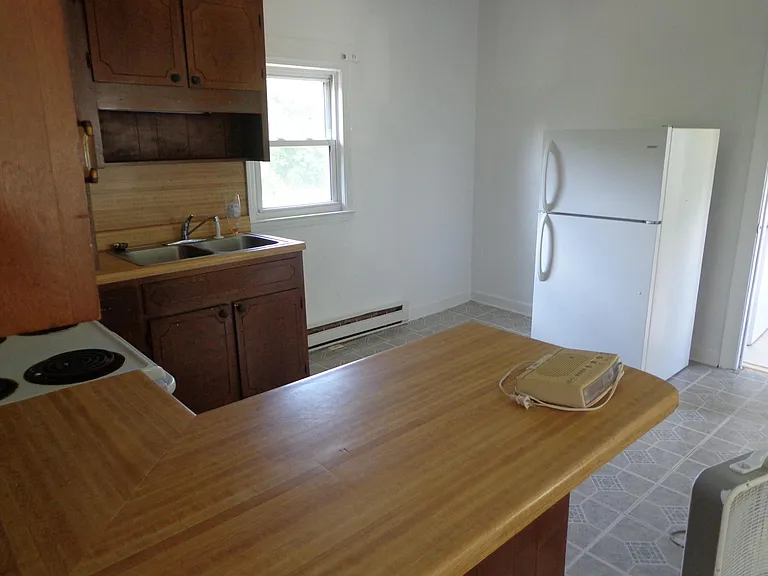 98 Stanley Main St — Photo 6