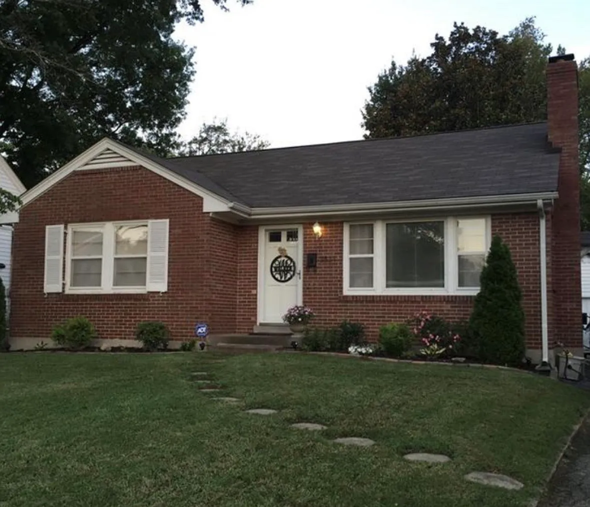 2 bed, 1079 sqft, $2,200 — Photo 1