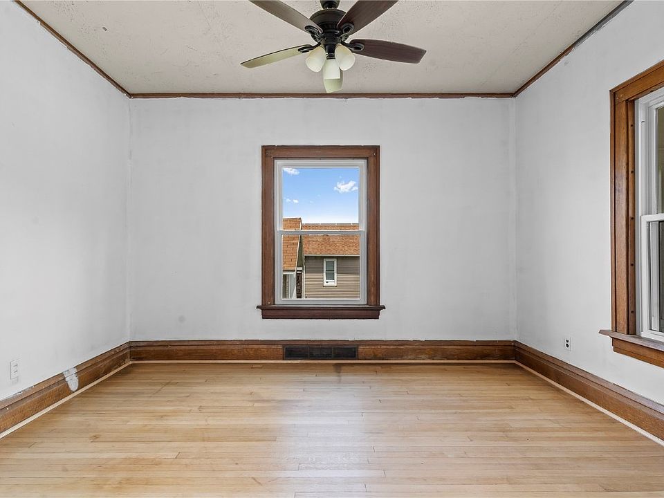 21 2nd Ave, Newhall, IA 52315 MLS 2303462 Zillow