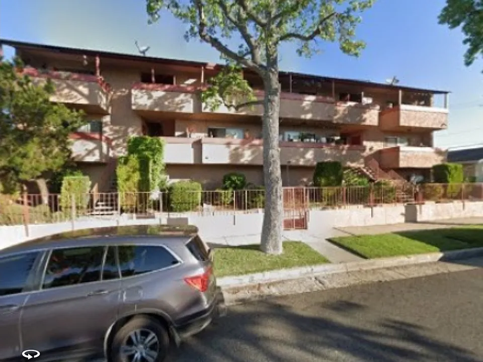 1325 Westminster Ave #5