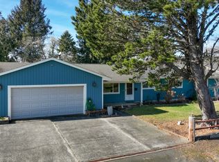 91664 Smith Lake Rd, Warrenton, OR 97146