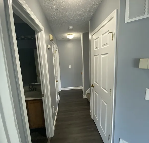 8025 Brookstone Ct — Photo 18