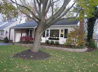 255 Village Ln, Rochester, NY 14610