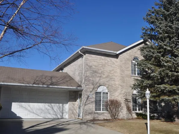 610-102 E Market St, Elkhorn, WI 53121