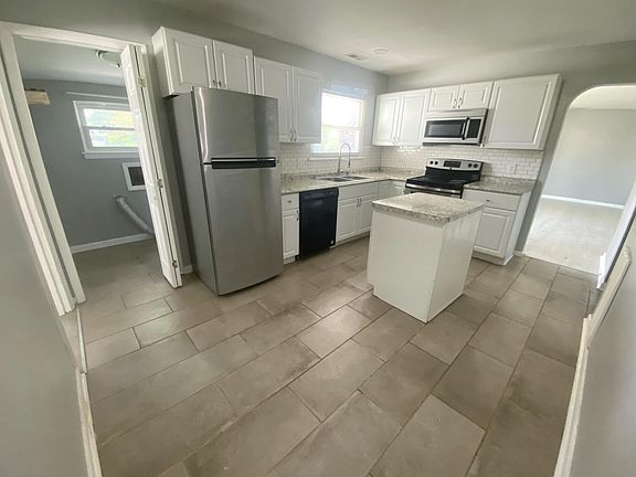 4th image of 4520 William Pitt Ln