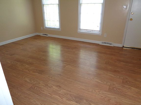 2nd image of 6222 Bridlewood Ln