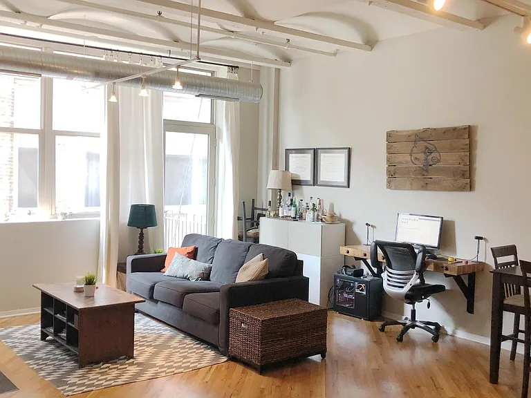 500 S Clinton St #415 — Photo 3