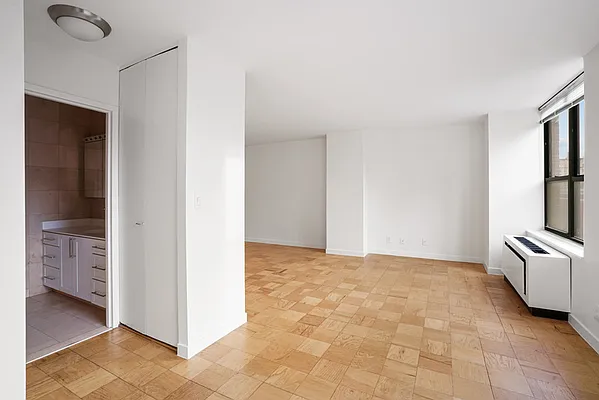Rented by Cooper & Cooper Real Estate | media 7