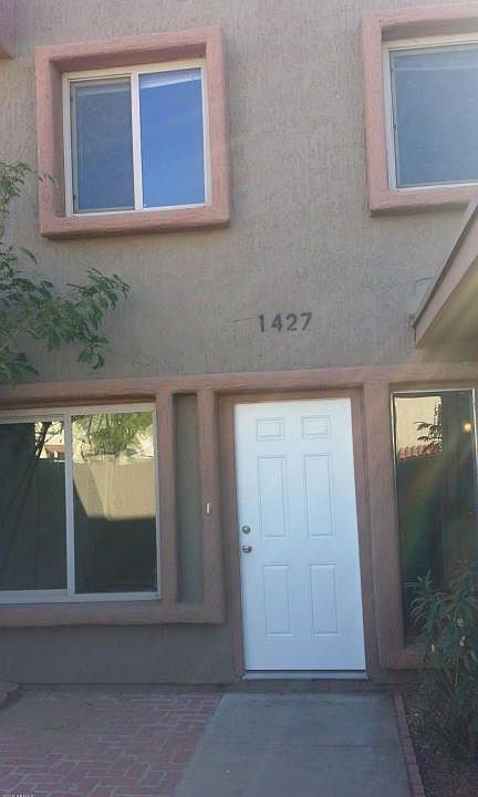 1st image of 1427 N 54th Ave