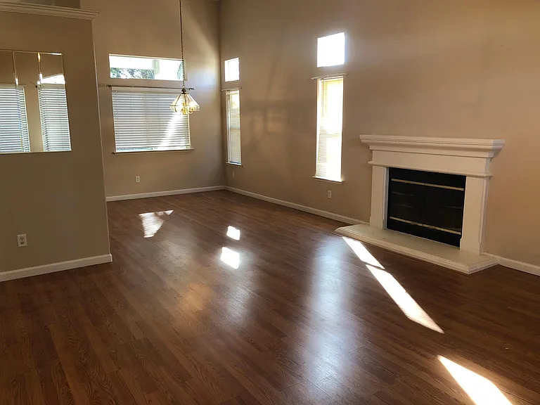 2771 E Shea Dr — Photo 9