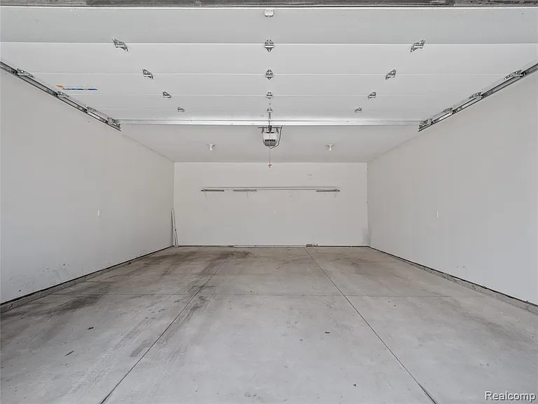 887 Redding Rd — Photo 19