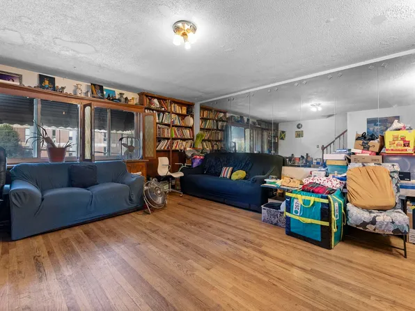 2026 Kennedy Boulevard image 3 of 13