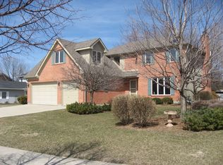 1060 Wilmette Ter, Lake Zurich, IL