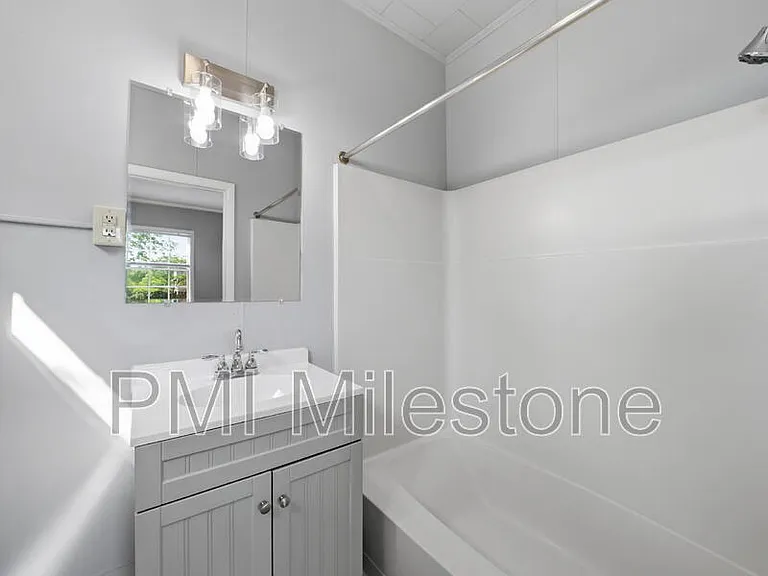 323 N Potomac St #1 — Photo 19