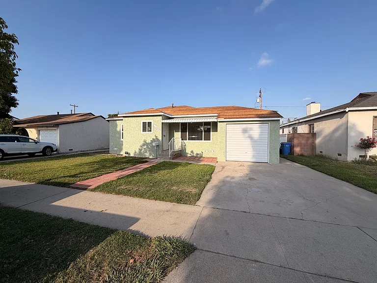 14436 Longworth Ave — Photo 30