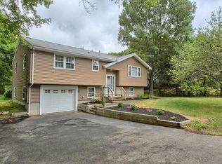 706 Whipple Rd, Tewksbury, MA 01876