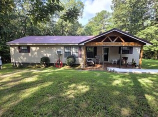 616 Stallings Rd, Trenton, GA 30752