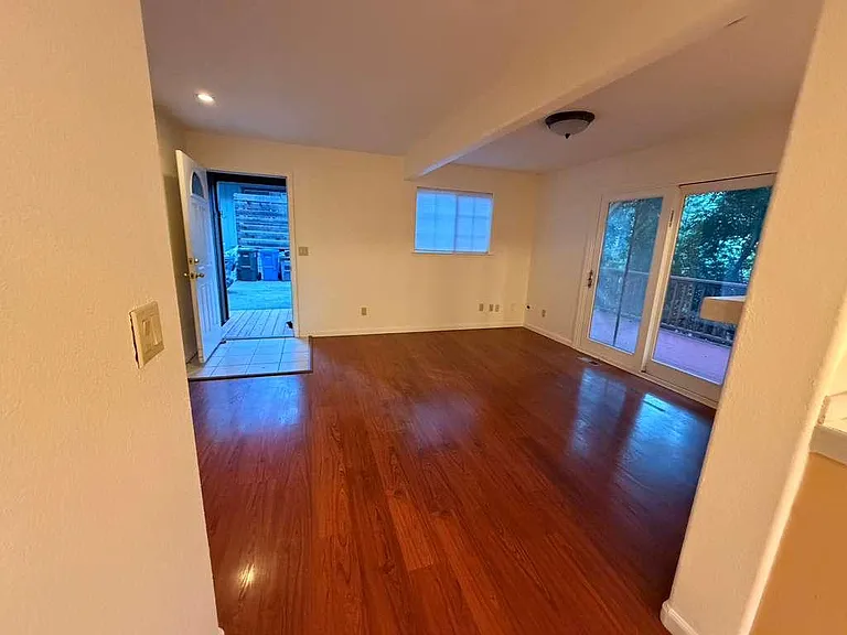 17355 Summit Rd — Photo 5