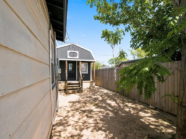 210 N Jackson St, Midland, TX