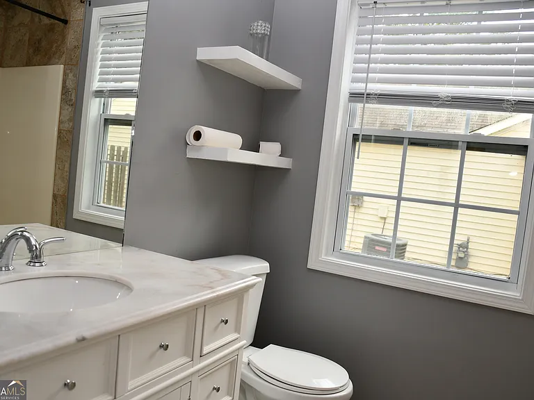 5932 Homestead Cir — Photo 45